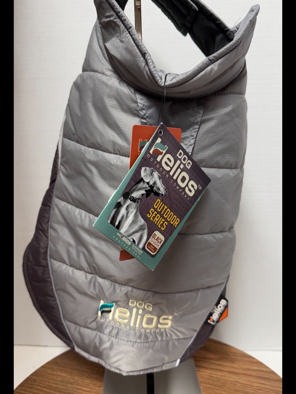 Helios Grey Medium Hurricane-Waded Plus Dog Coat BLACKSHARK NWT